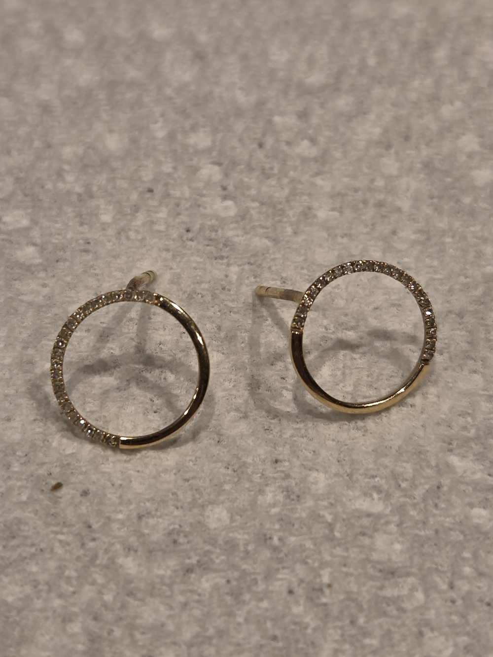 Gold Circle Pavé Stud Earrings - Women Jewelry